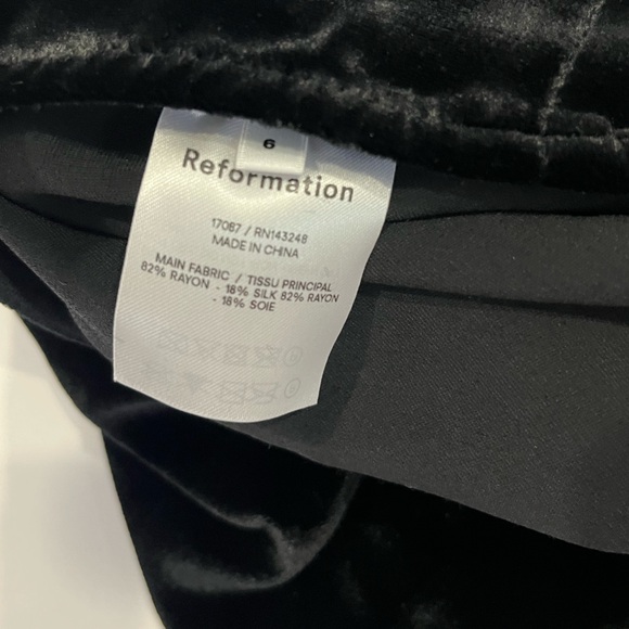 Reformation Black Mini Skirt - Picture 6 of 7